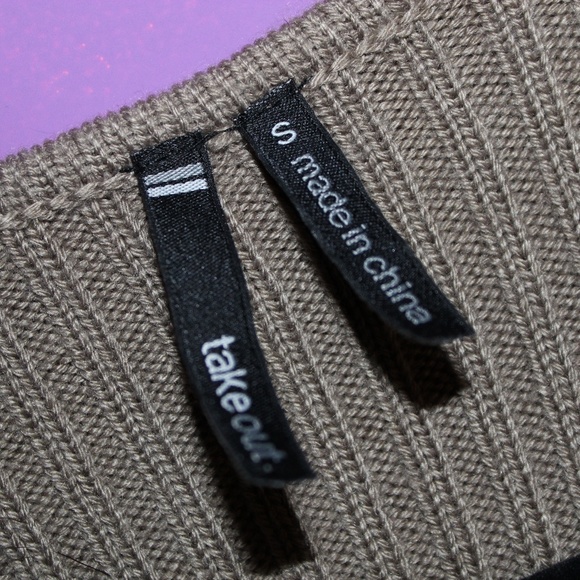 TAKEOUT Like New Faux Fur Vest Womens Size Small - Picture 4 of 4